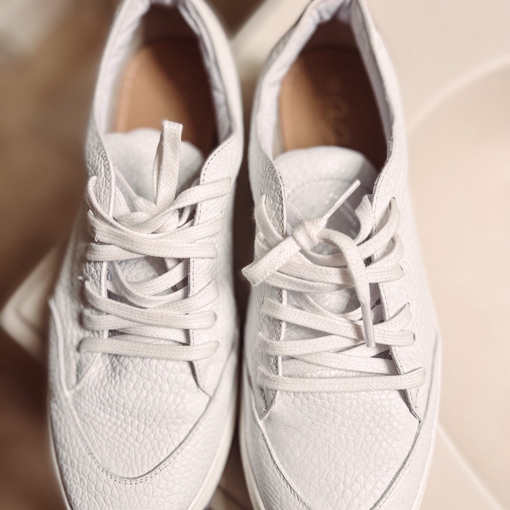 Kaanas X Jessie James Decker Paris Sneakers